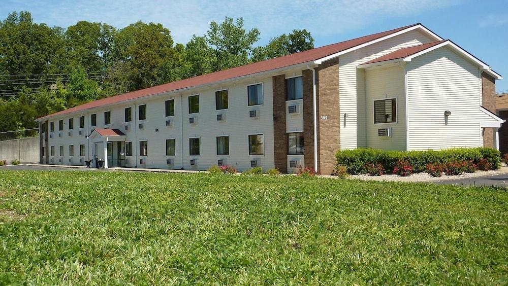 Super 8 By Wyndham Radcliff Ft. Knox Area Hotell Eksteriør bilde